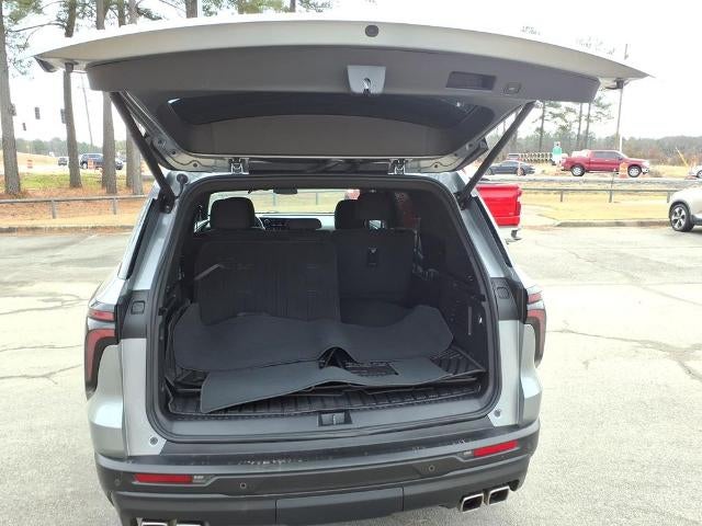 2024 Chevrolet Traverse LS w/1LS