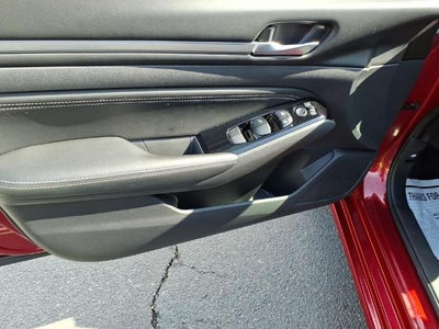 2023 Nissan Altima 2.5 SV AWD Sedan