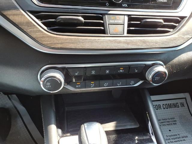 2023 Nissan Altima 2.5 SV AWD Sedan