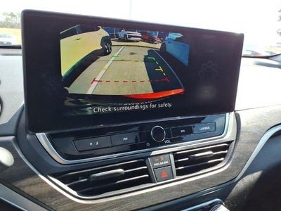 2023 Nissan Altima 2.5 SV AWD Sedan