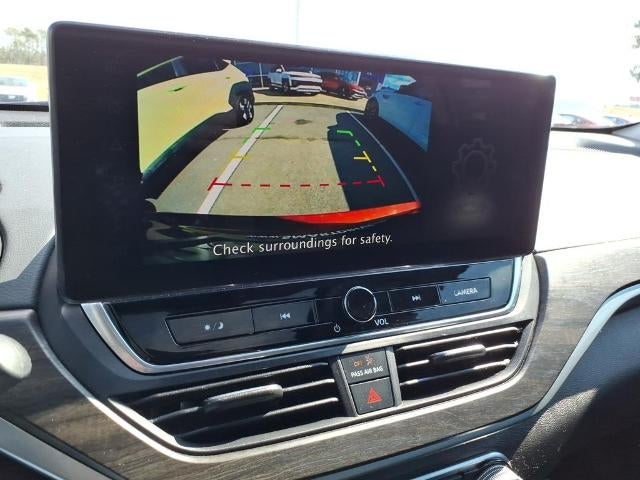 2023 Nissan Altima 2.5 SV AWD Sedan