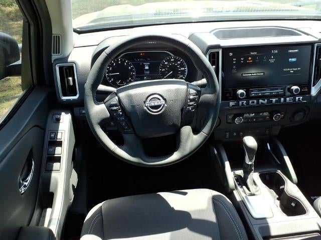 2025 Nissan Frontier Crew Cab 4x2 SV