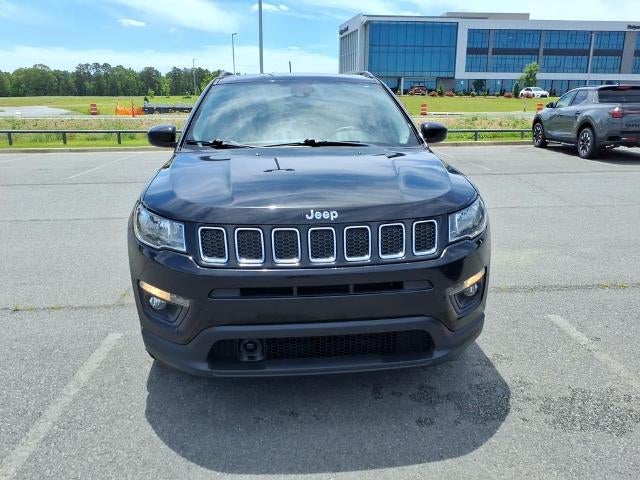 2020 Jeep Compass Latitude w/Sun/Safety Pkg FWD