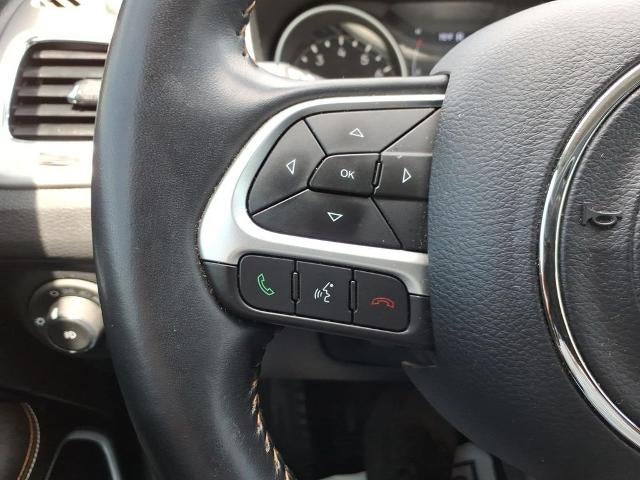 2020 Jeep Compass Latitude w/Sun/Safety Pkg FWD