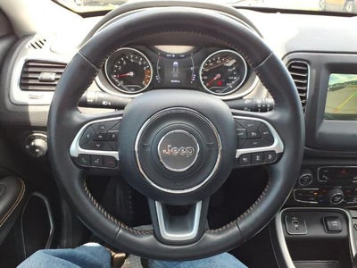2020 Jeep Compass Latitude w/Sun/Safety Pkg FWD