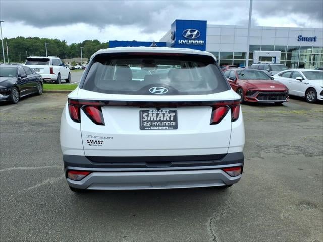 2026 Hyundai TUCSON SE FWD