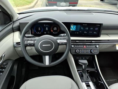 2026 Hyundai TUCSON SE FWD