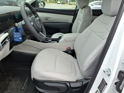 2026 Hyundai TUCSON SE FWD