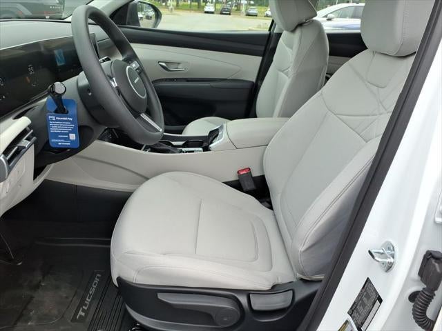2026 Hyundai TUCSON SE FWD