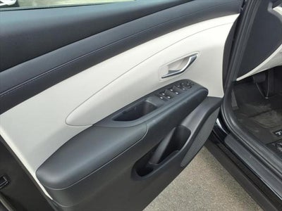 2025 Hyundai TUCSON SEL FWD