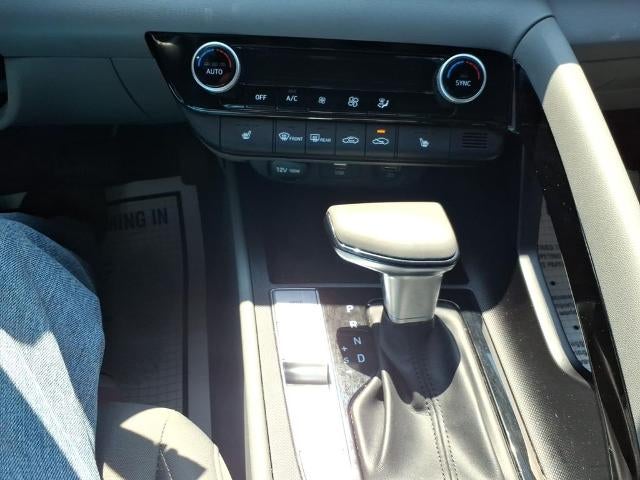 2022 Hyundai ELANTRA SEL IVT