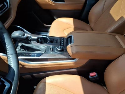 2021 Toyota Highlander Platinum AWD (Natl)