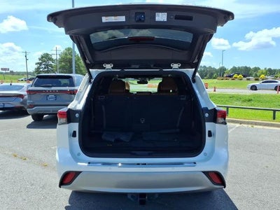2021 Toyota Highlander Platinum AWD (Natl)