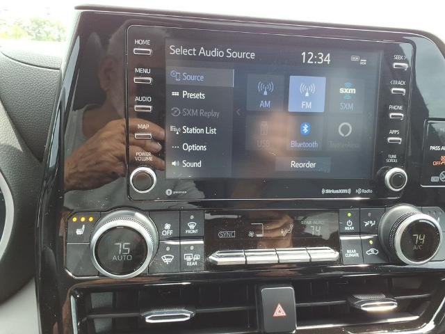 2021 Toyota Highlander Hybrid XLE FWD (Natl)