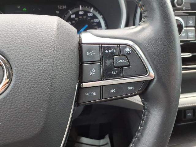 2021 Toyota Highlander Hybrid XLE FWD (Natl)