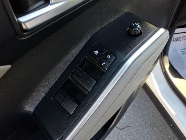 2021 Toyota Highlander XLE FWD (Natl)