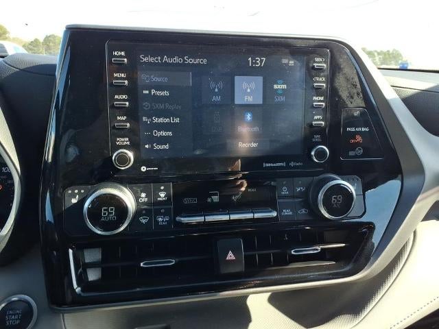 2021 Toyota Highlander XLE FWD (Natl)