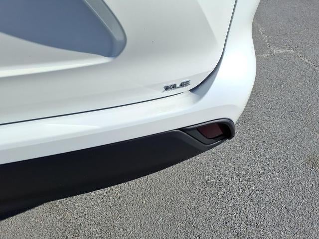 2021 Toyota Highlander XLE FWD (Natl)