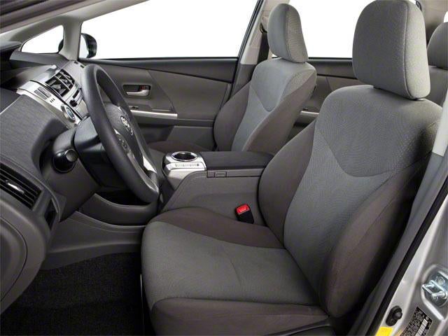 2013 Toyota Prius v 5dr Wgn Two (Natl)