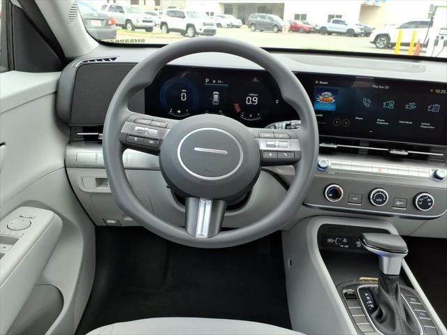 2026 Hyundai KONA SE FWD