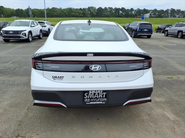 2026 Hyundai SONATA SE