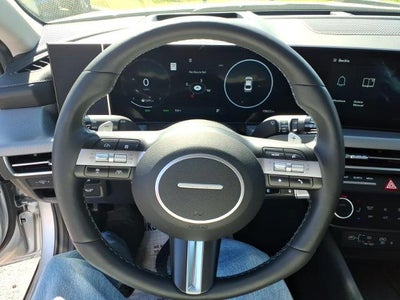 2024 Hyundai SONATA HYBRID Limited 2.0L