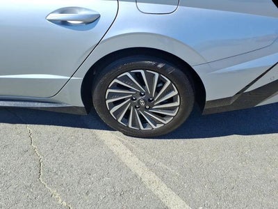 2024 Hyundai SONATA HYBRID Limited 2.0L