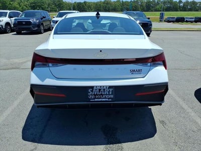 2026 Hyundai ELANTRA SE