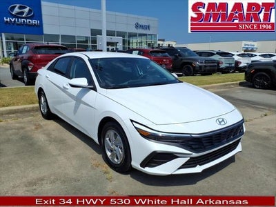 2026 Hyundai ELANTRA SE