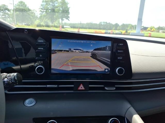2022 Hyundai ELANTRA SEL IVT