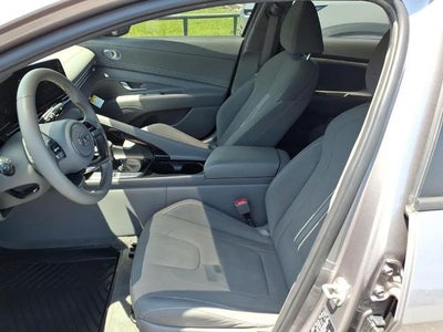 2022 Hyundai ELANTRA SEL IVT