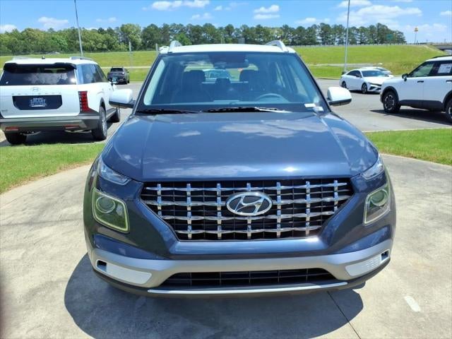2026 Hyundai VENUE SEL w/Two-Tone Roof