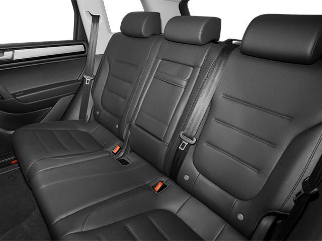 2014 Volkswagen Touareg 4dr 3.6L Lux