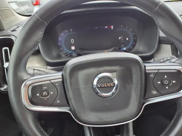 2023 Volvo XC40 B4 FWD Ultimate Bright Theme