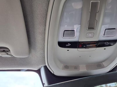 2023 Volvo XC40 B4 FWD Ultimate Bright Theme