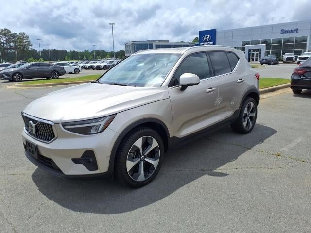 2023 Volvo XC40 B4 FWD Ultimate Bright Theme