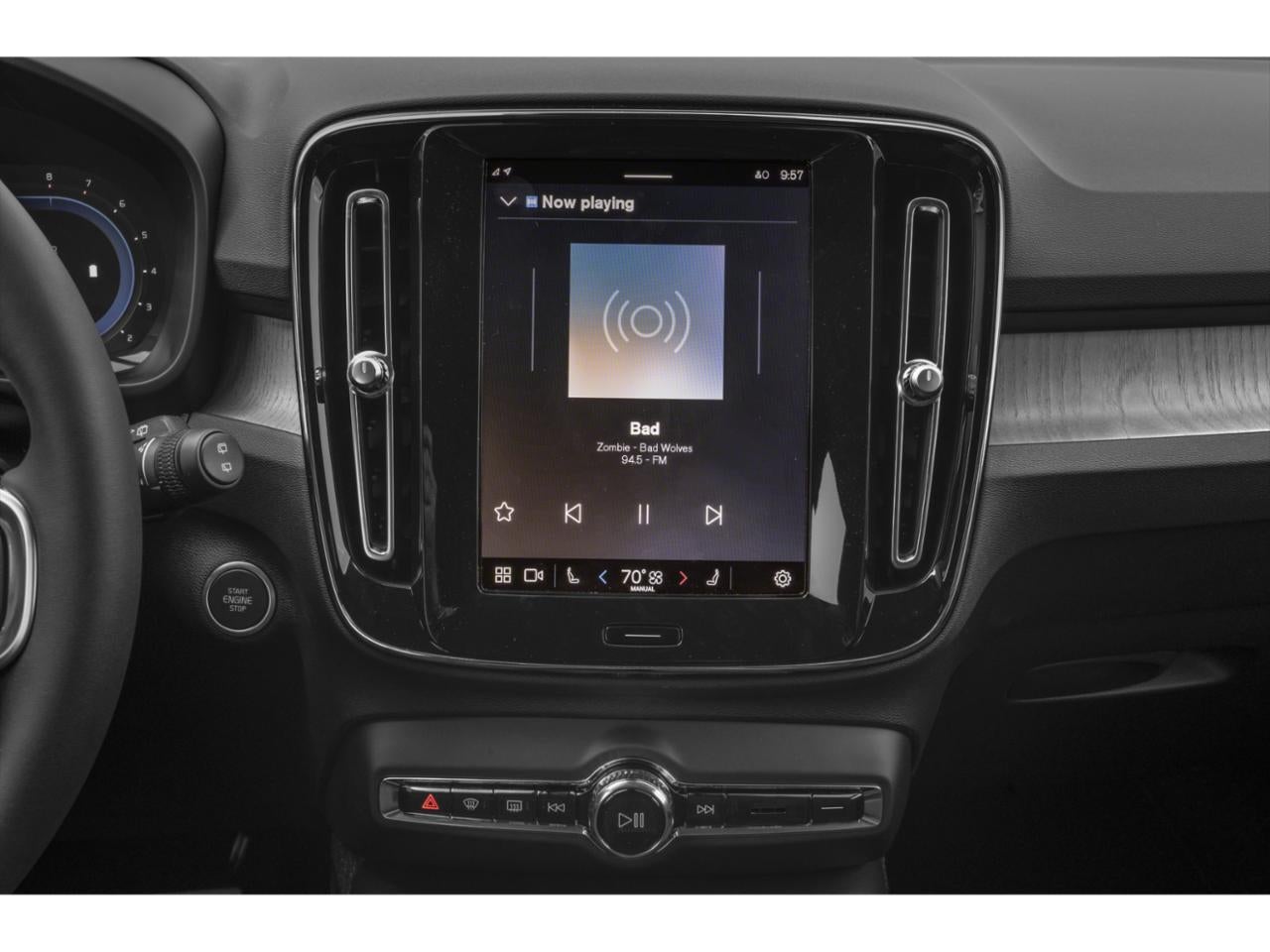 2023 Volvo XC40 B4 FWD Ultimate Bright Theme