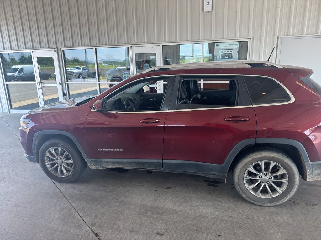 2019 Jeep Cherokee Latitude Plus's photo