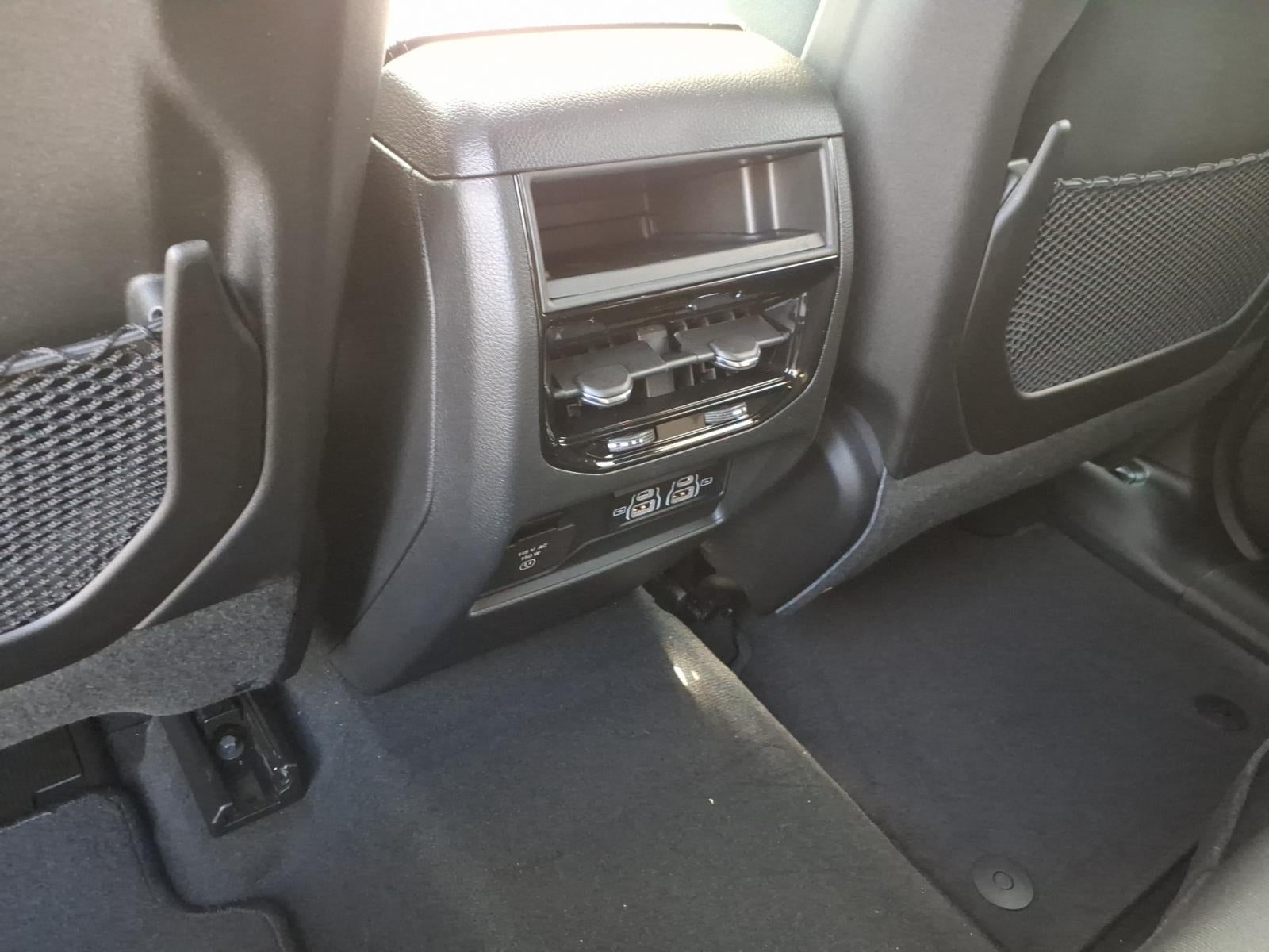 2026 Jeep Grand Cherokee GRAND CHEROKEE LAREDO X 4X2