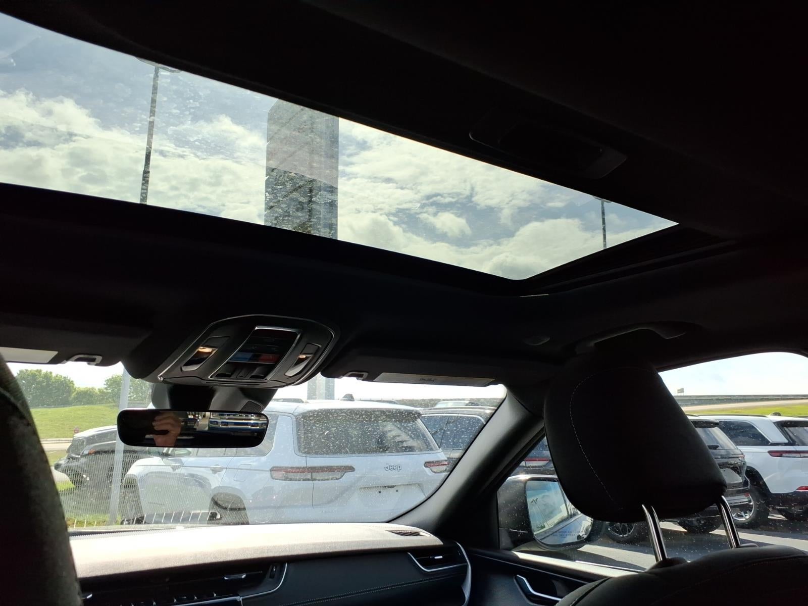 2026 Jeep Grand Cherokee GRAND CHEROKEE LAREDO X 4X4