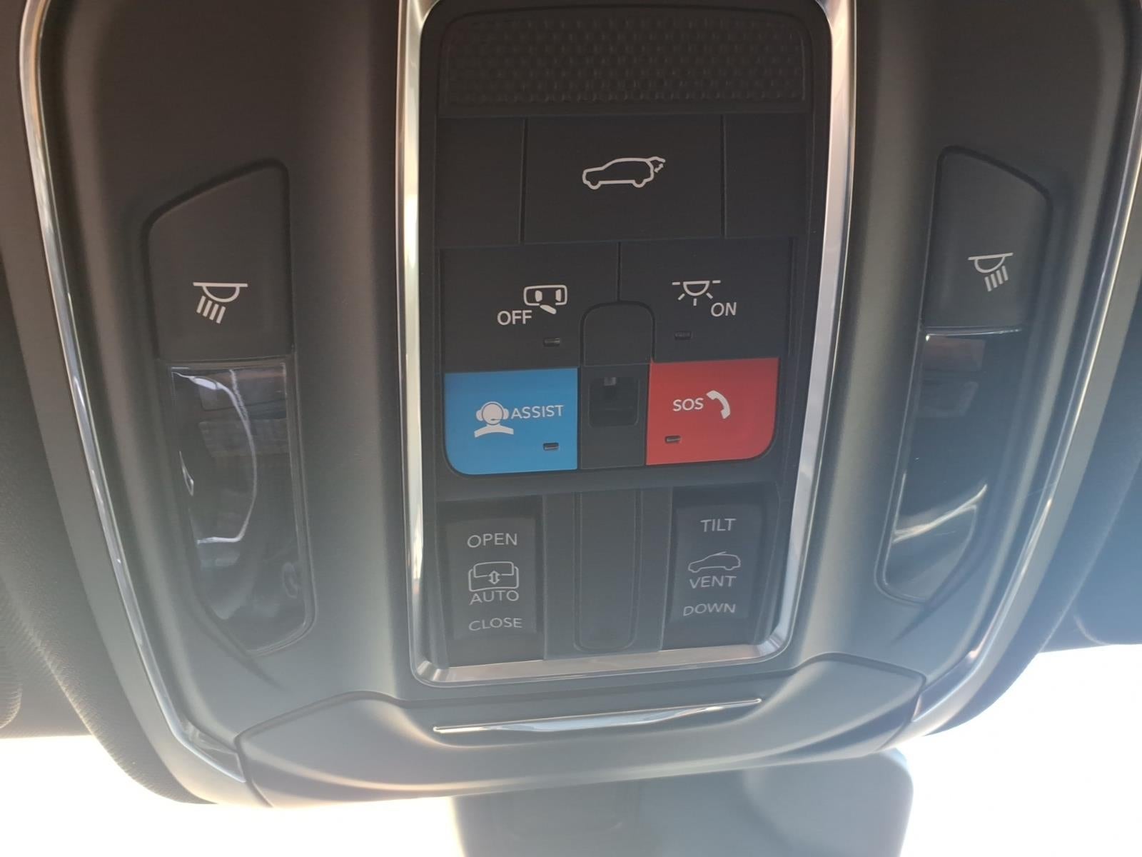 2026 Jeep Grand Cherokee GRAND CHEROKEE LAREDO X 4X4