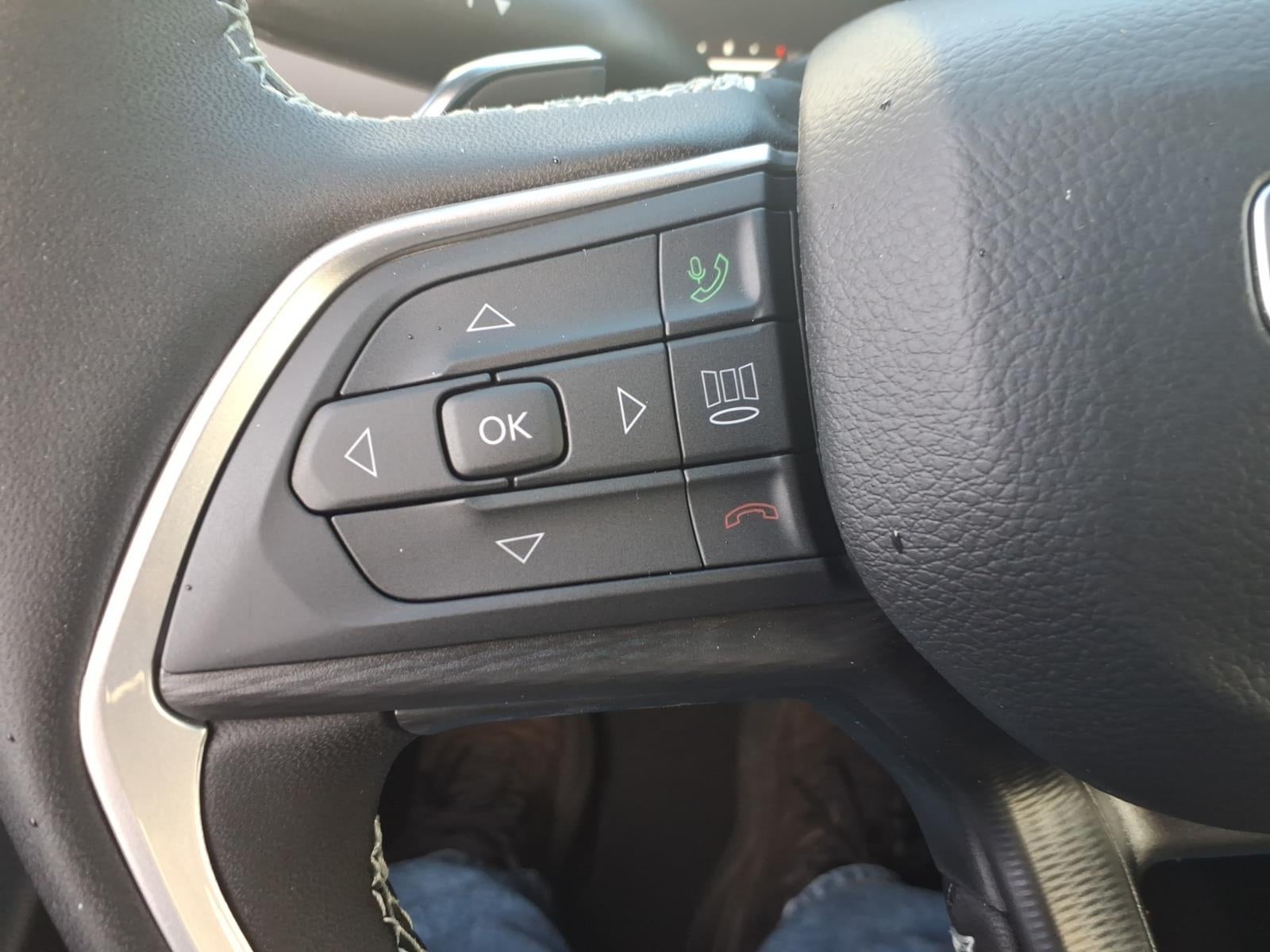 2026 Jeep Grand Cherokee GRAND CHEROKEE LAREDO X 4X4