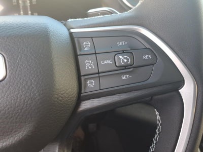 2026 Jeep Grand Cherokee GRAND CHEROKEE LAREDO X 4X4