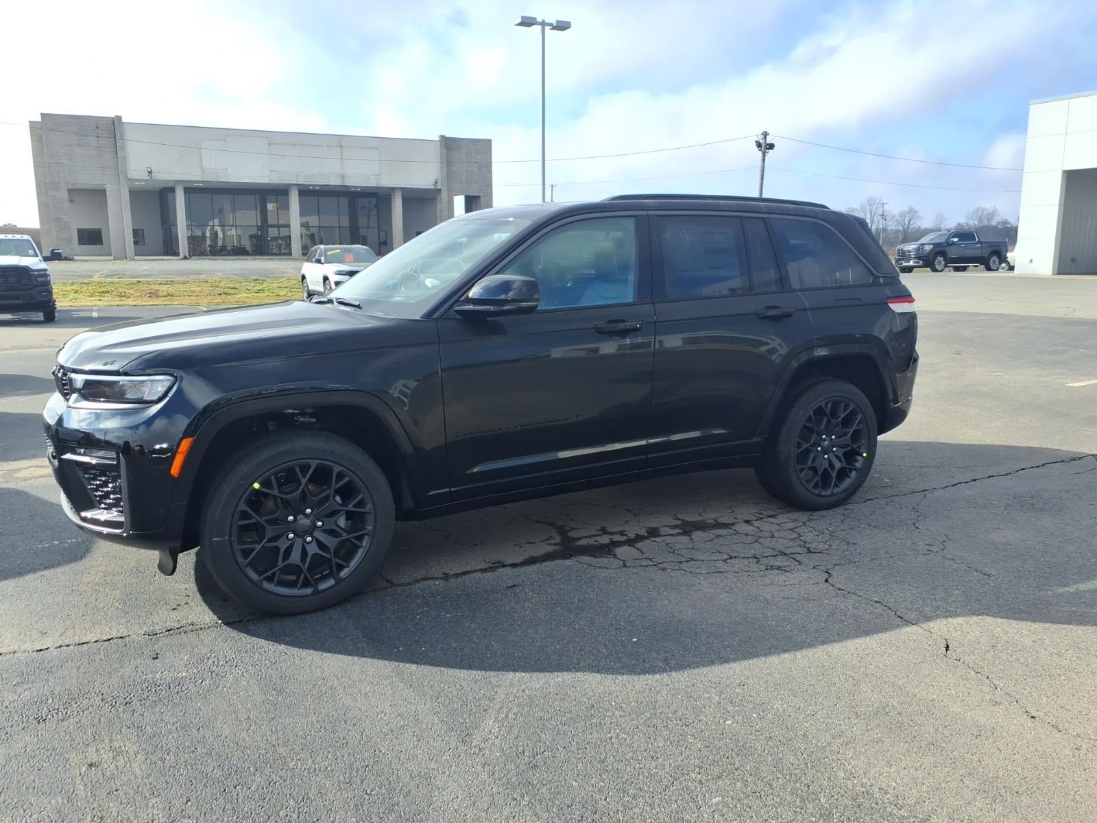 2026 Jeep Grand Cherokee GRAND CHEROKEE SUMMIT 4X4