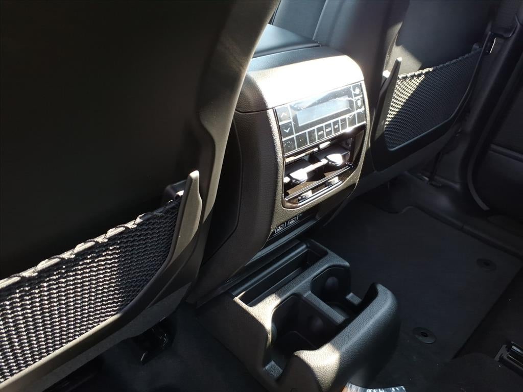 2025 Jeep Grand Cherokee GRAND CHEROKEE L LAREDO X 4X2