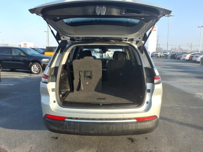 2023 Jeep Grand Cherokee L Laredo 4x2