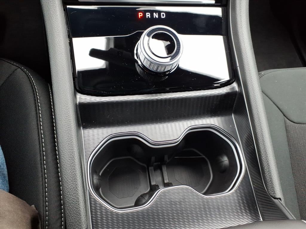 2025 Jeep Grand Cherokee GRAND CHEROKEE L LAREDO 4X4