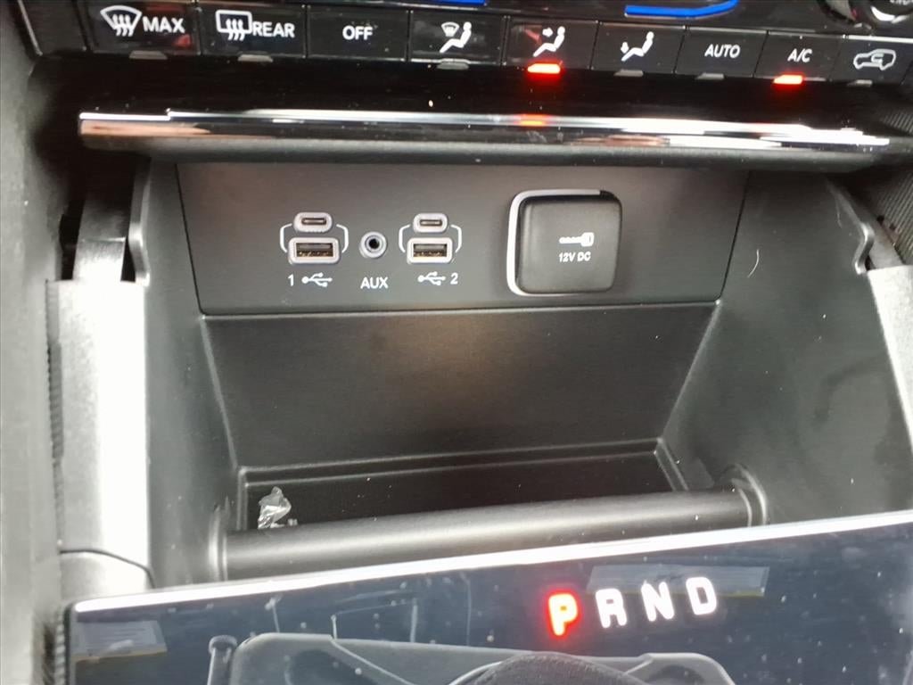 2025 Jeep Grand Cherokee GRAND CHEROKEE L LAREDO 4X4