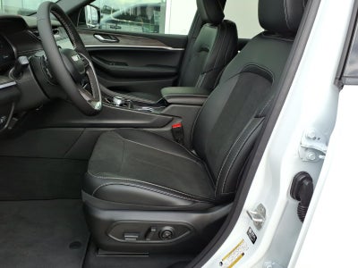 2026 Jeep Grand Cherokee GRAND CHEROKEE L LAREDO ALTITUDE 4X4