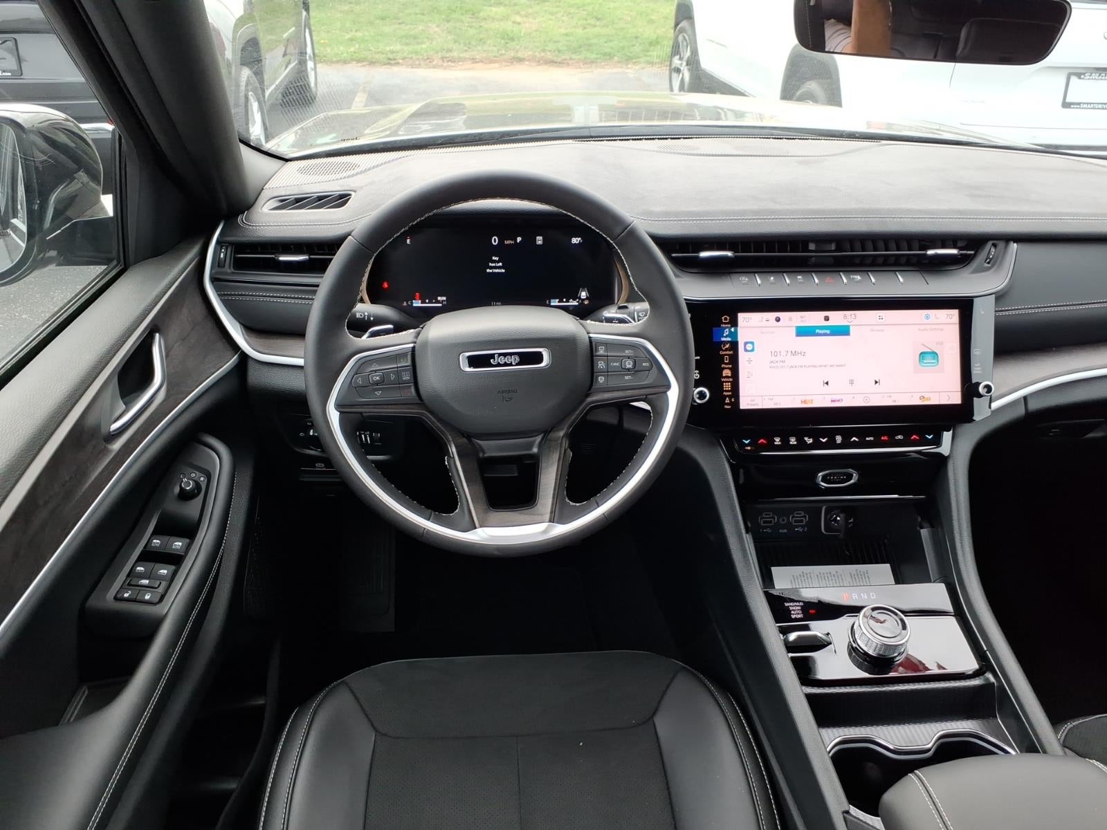 2026 Jeep Grand Cherokee GRAND CHEROKEE L LAREDO ALTITUDE 4X4